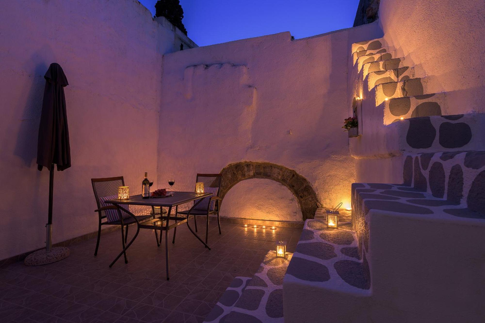 Rustic Self-Inn Rhodes City Extérieur photo