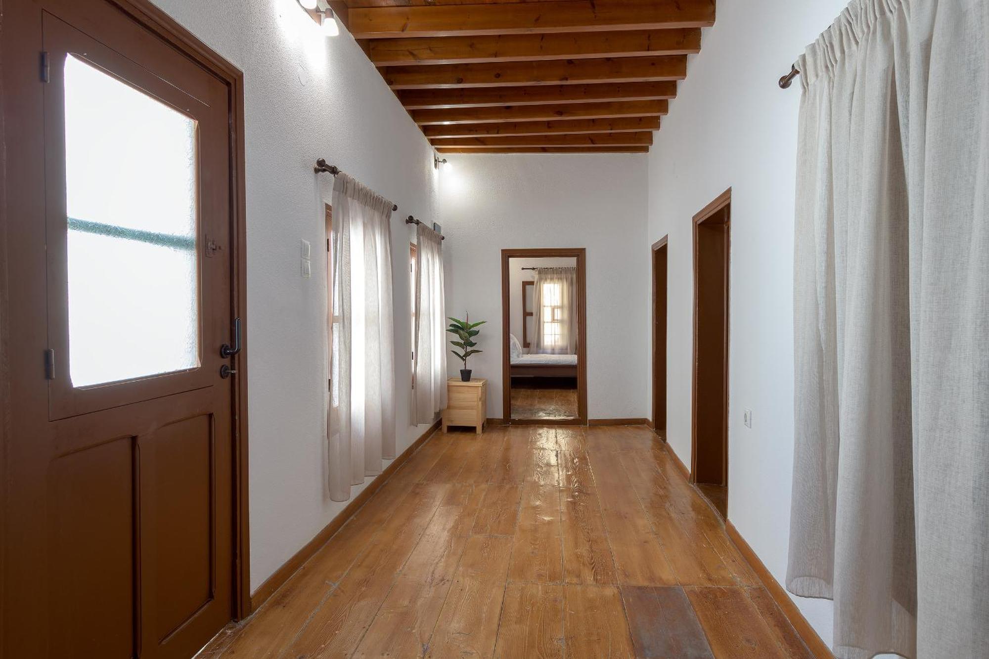 Rustic Self-Inn Rhodes City Extérieur photo