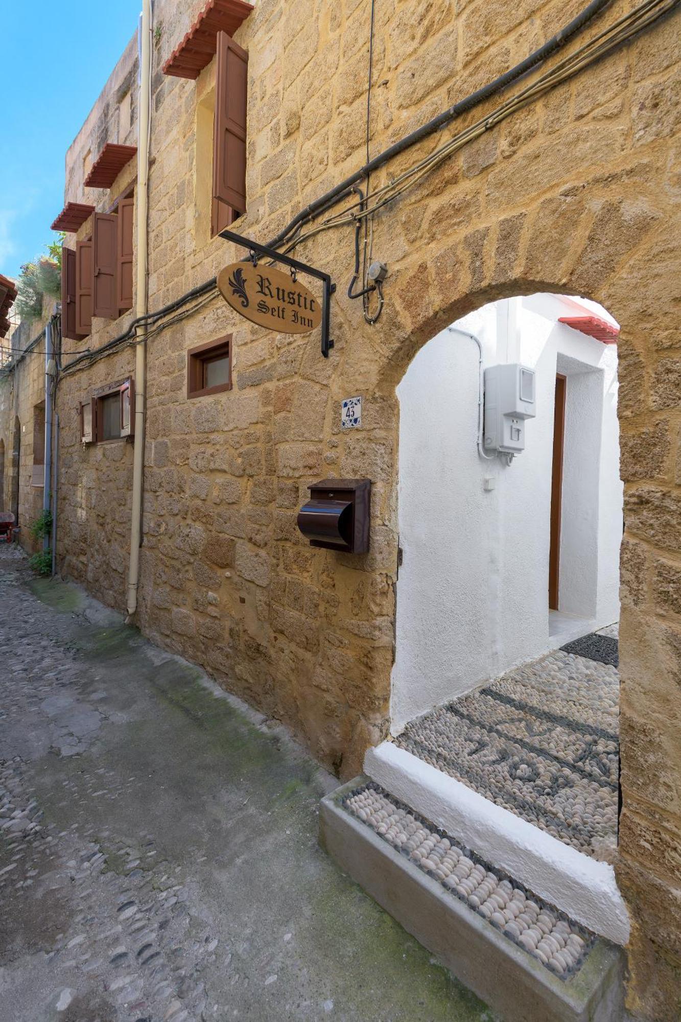 Rustic Self-Inn Rhodes City Extérieur photo