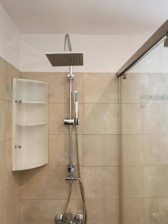 Rustic Self-Inn Rhodes City Extérieur photo